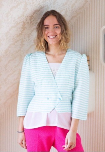 40% New Light blue and white striped short jacket